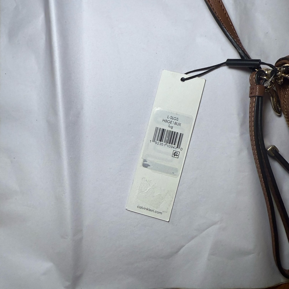 Calvin Klein Crossbody Bag - Picture 2 of 8